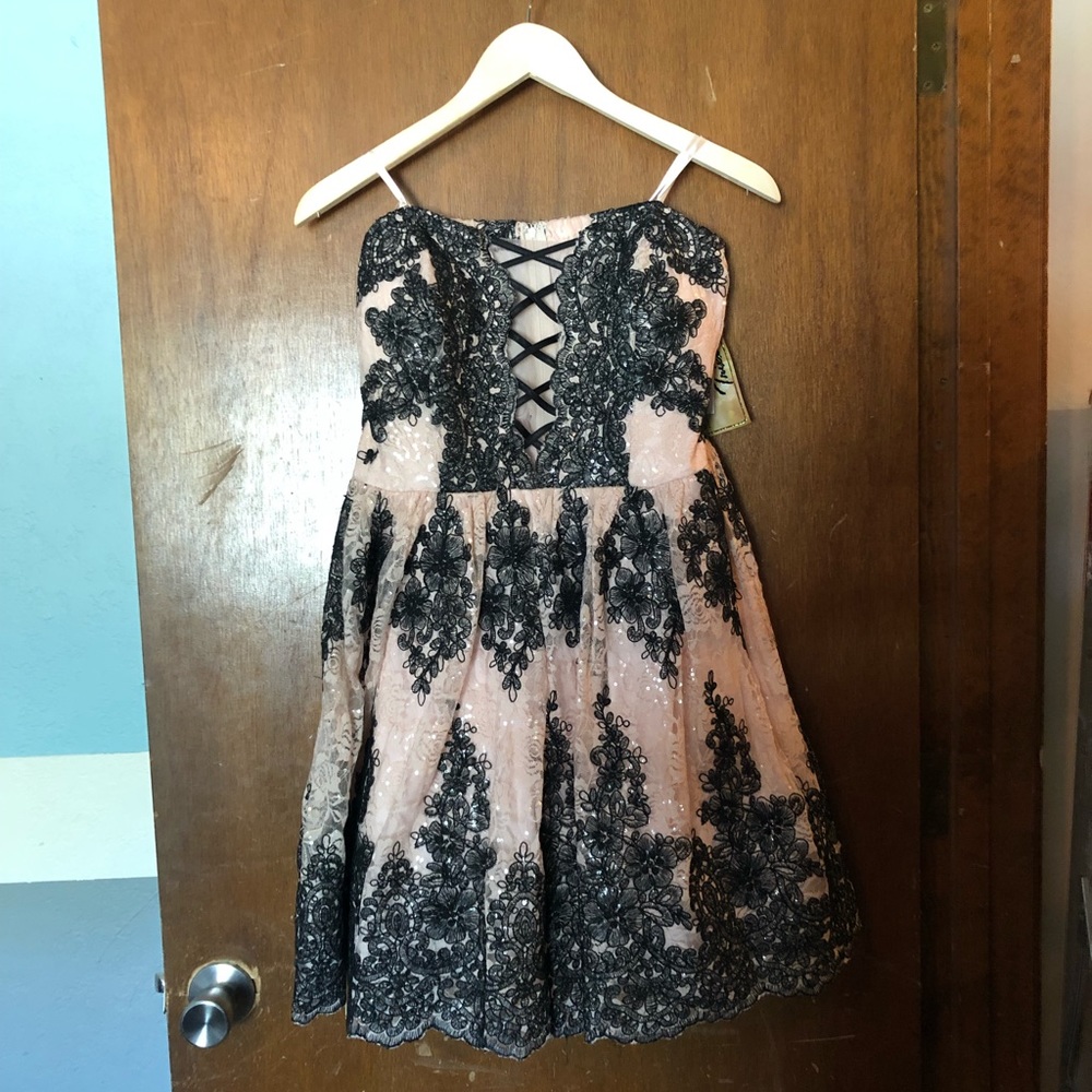 Short formal dress